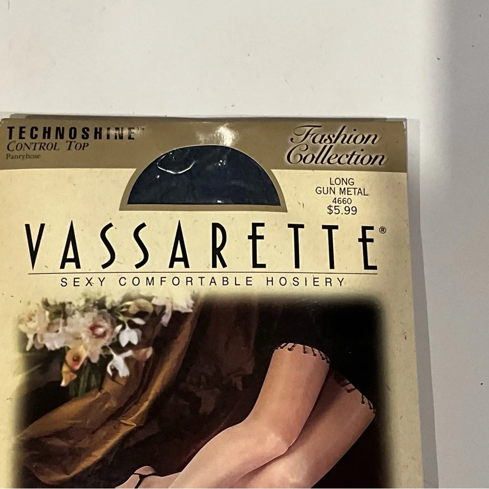 Vintage Vassarette TechnoShine Control Top Pantyhose NOS Gun Metal Size Long